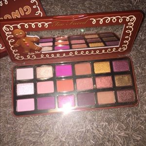Too Faced Gingerbread Palette